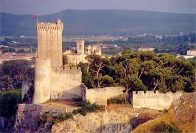 Chateau-de-Beaucaire-2.jpg