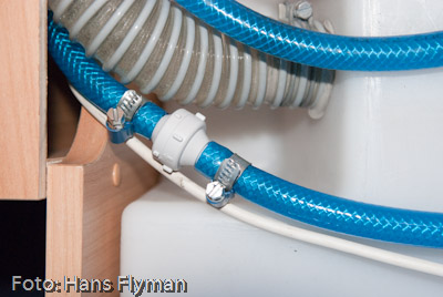 vattentank-backventil-DSC_7172-HF-090406.jpg vattentank-backventil-DSC_7172-HF-090406.jpg