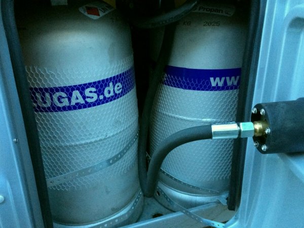 Alu (Medium).jpg Alu (Medium).jpg