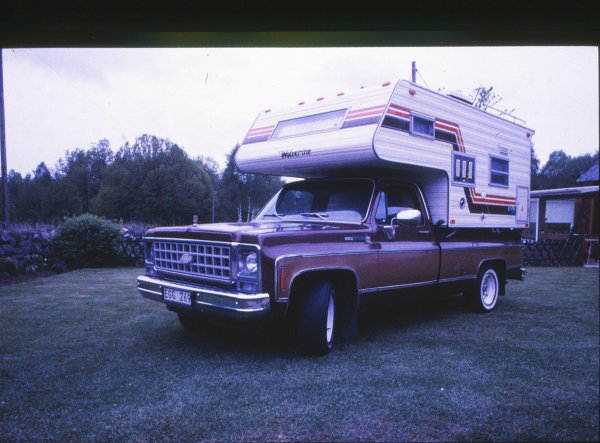 20 Chevrolet full-sice pick up fleetside Scottsdale C10 halv tonnare V8 350cc 1980.jpg