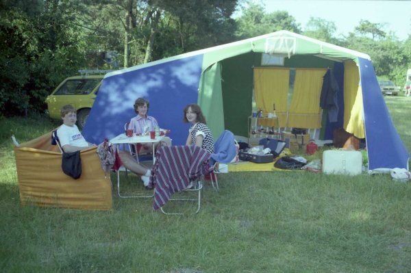 img068.jpg img068.jpg