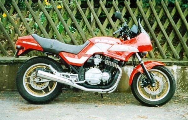 Suzuki 750GSX-82.jpg
