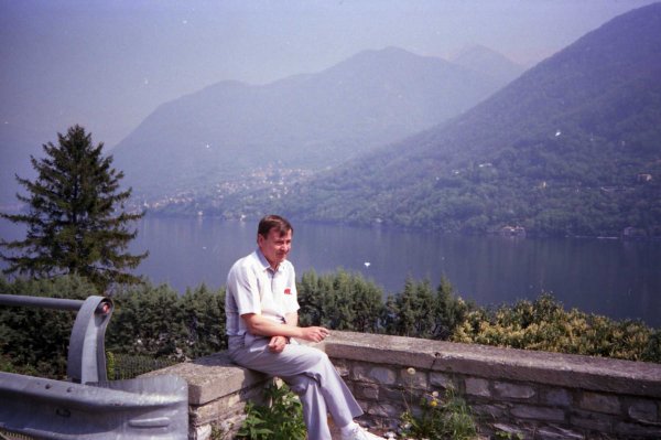 img963.jpg img963.jpg