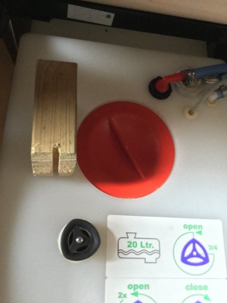 IMG_1074.JPG IMG_1074.JPG