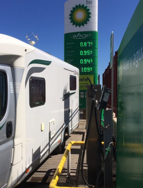 IMG_2219.JPG IMG_2219.JPG