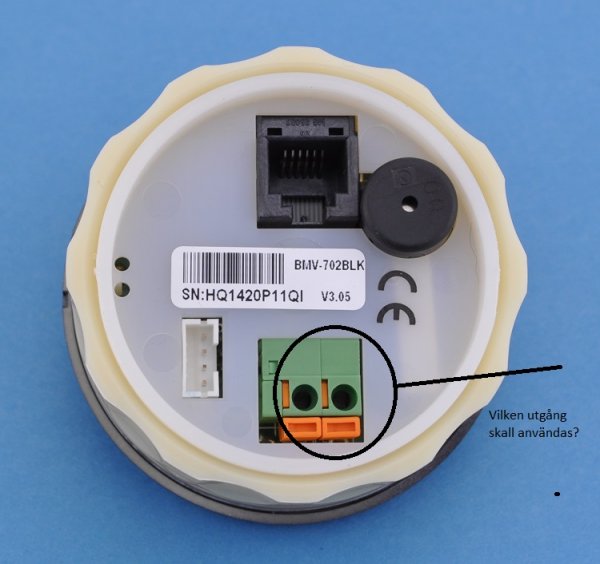 BMV702-black-rear034 relay out.jpg