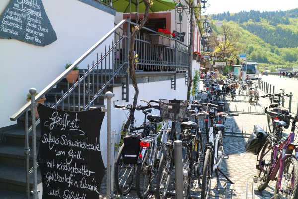 4 många cyklar.jpg 4 många cyklar.jpg