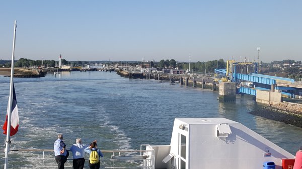 2017-05-26 08.41.18.jpg 2017-05-26 08.41.18.jpg