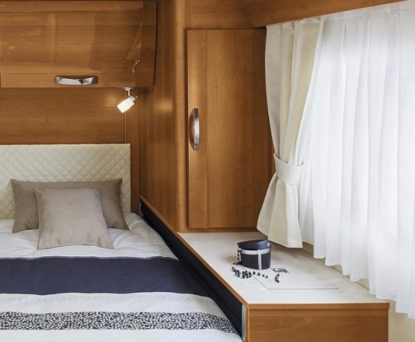 Rapido Distinction i90.jpg Rapido Distinction i90.jpg