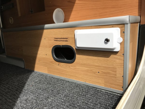 Garage_dusch_avtapp.JPG Garage_dusch_avtapp.JPG