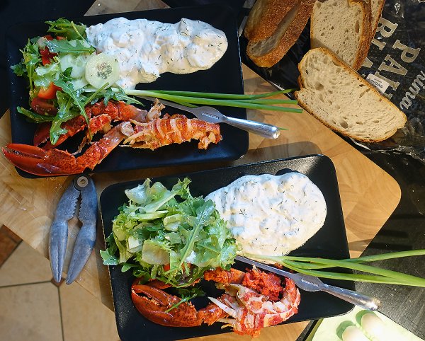 tzatziki-hummer.jpg tzatziki-hummer.jpg