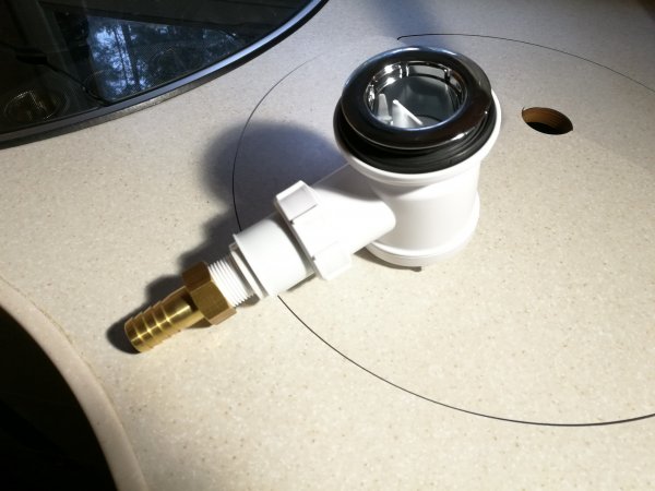 Vattenlås_1.jpg Vattenlås_1.jpg