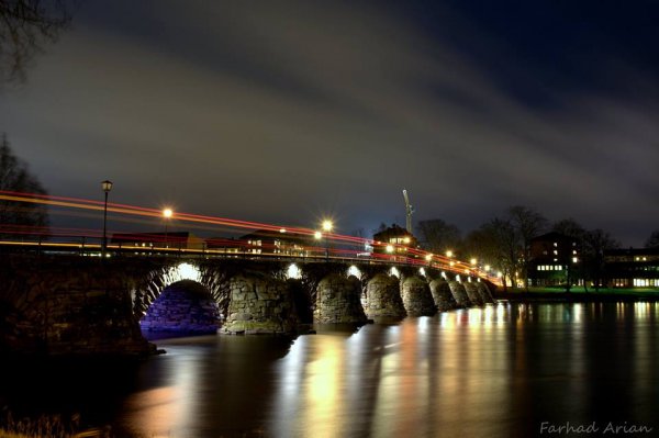 Stenbron på natten 2.jpg