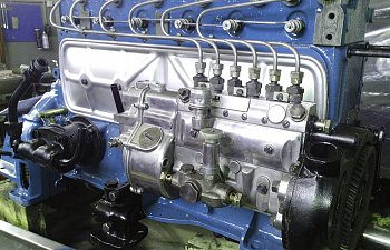 Totalrenovering av motorn till våran oldtimer buss