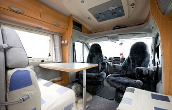 Coral 660SL sittgrupp.jpg