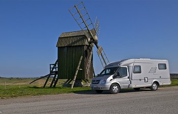 Hymer van 572