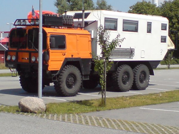 Husbil.JPG