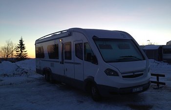 Knaus S-Liner 800 LEG