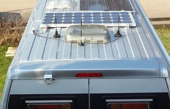 LaStradaSolpanel2x90w.jpg