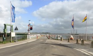 IMG_20160419_160535.JPG IMG_20160419_160535.JPG