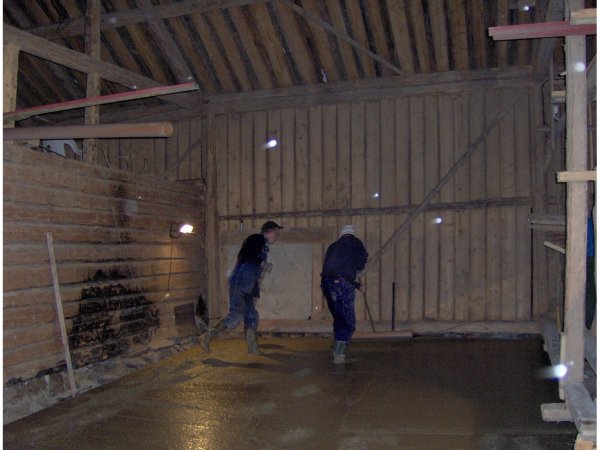 Gjutning garagegolv.jpg
