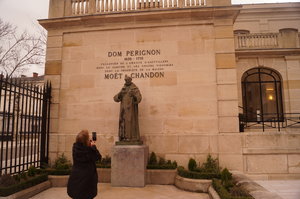 Mercier, Moet Chardone 018.JPG