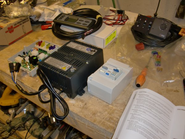 16 okt 2009 nödvändiga eldelar 012 F.jpg