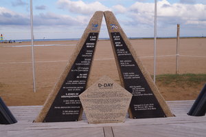 Arromanches , Gold Beach GB 074.JPG