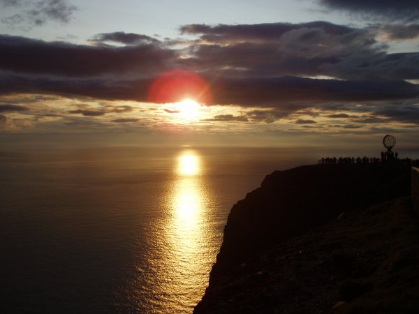 Midnatts solen på Nordkapp.JPG
