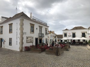 GJYfbLooShKXUouTgsPfyA.jpg GJYfbLooShKXUouTgsPfyA.jpg