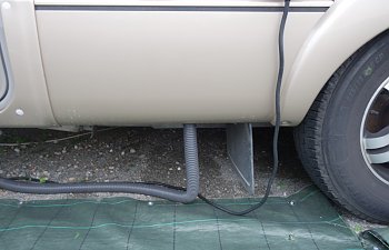 DSC00305 (Medium).JPG DSC00305 (Medium).JPG