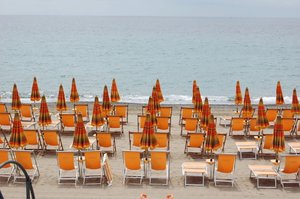 Solstolar i väntans tider (Medium).JPG