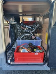 Garage höger small.jpg Garage höger small.jpg