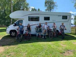 Midsommaraftonslunch på Dössberget