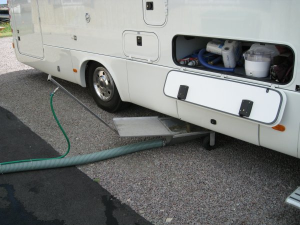 Kopia av toalett tömmning 005.jpg Kopia av toalett tömmning 005.jpg