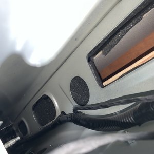 Genomföringen sedd bort mot vänster stolpe Genomföringen sedd bort mot vänster stolpe