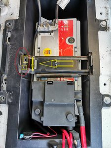 batteribygeltony.jpg batteribygeltony.jpg