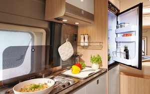 2018-burstner-city-car-fridge_1_1.jpg