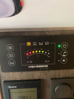 Weinsberg manöverpanel.jpg