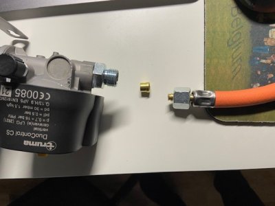 Truma koppling förslag 1.jpg Truma koppling förslag 1.jpg