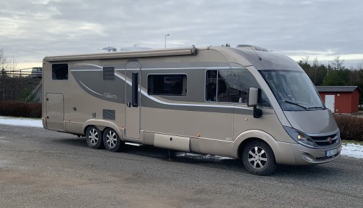 Burstner Elegance i810