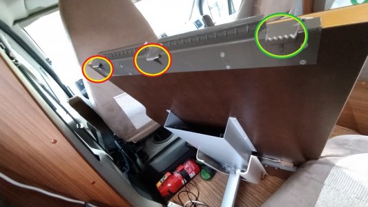 110_HB.jpg 110_HB.jpg