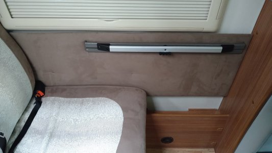 150_HB.jpg 150_HB.jpg