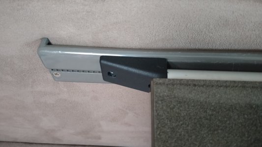 160_HB.jpg 160_HB.jpg