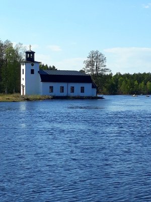oslättfors kyrka.jpg