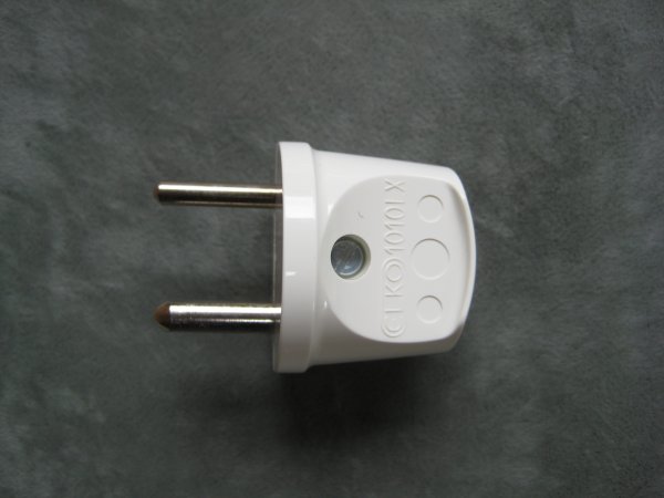 03_12-volts stickkontakt.jpg