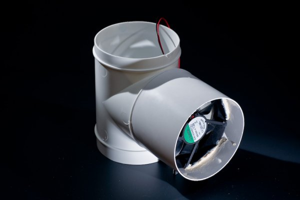 Toaavluftning C250 05.jpg Toaavluftning C250 05.jpg