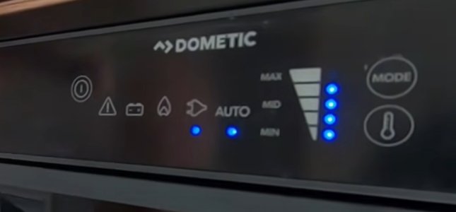 Dometic-b.jpg