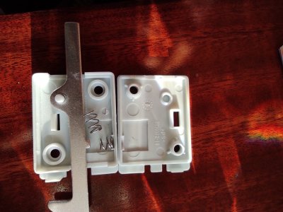 Dörrlås Dometic.jpg Dörrlås Dometic.jpg