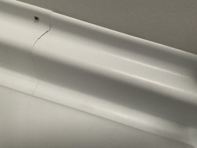 Spricka golv 1 (1).jpg